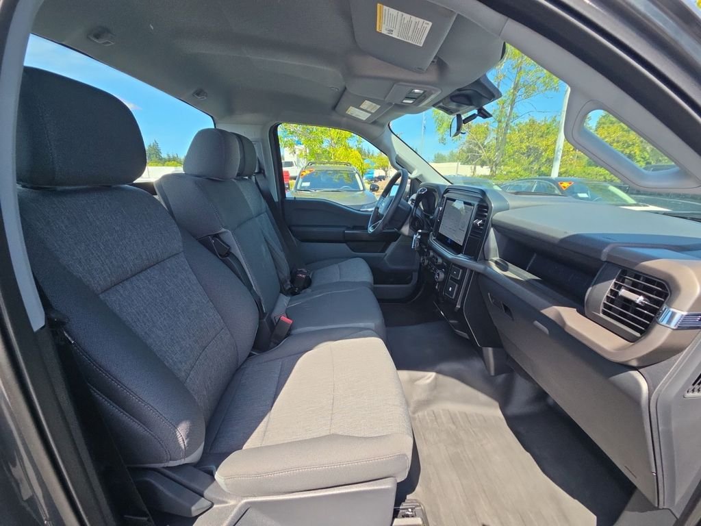 Used 2025 Gray Ford XL image 19