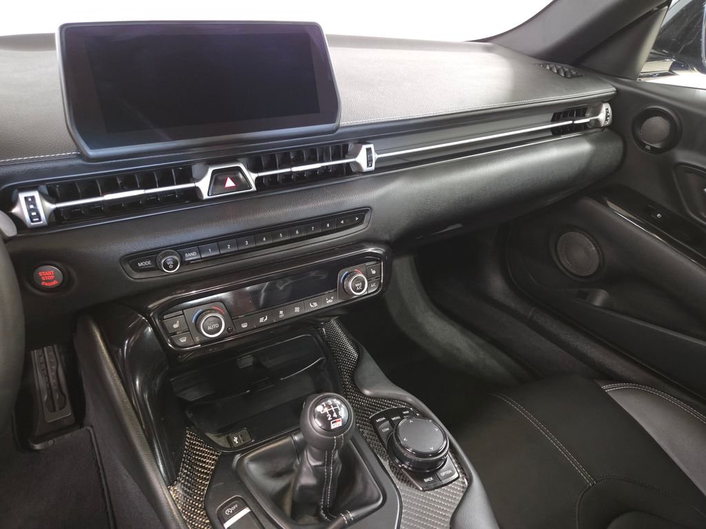 Used 2024  Toyota 3.0 Premium image 18
