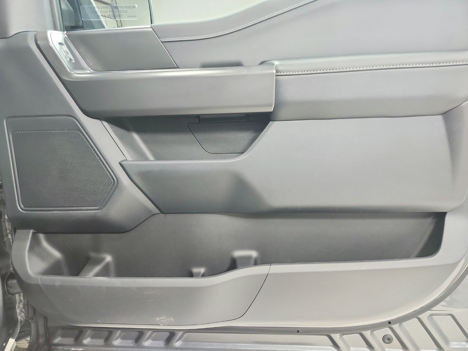 Used 2024 Gray Ford XLT image 40