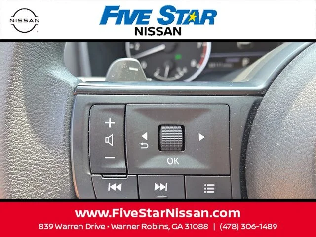 Used 2021 Gray Nissan S image 23