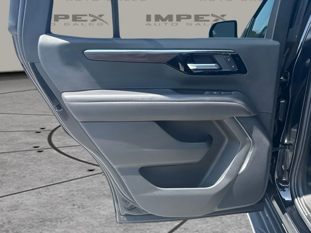 Used 2025 Black Chevrolet LT image 28