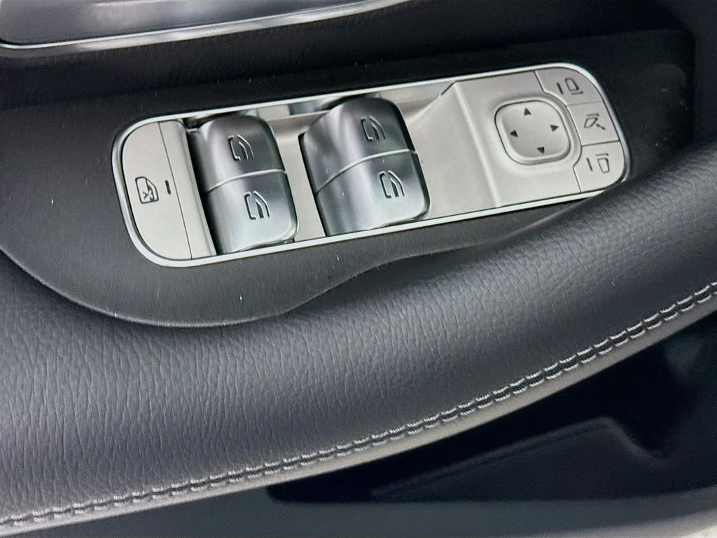 Used 2026 Selenite Gray Metallic Mercedes-Benz GLE 350 image 19