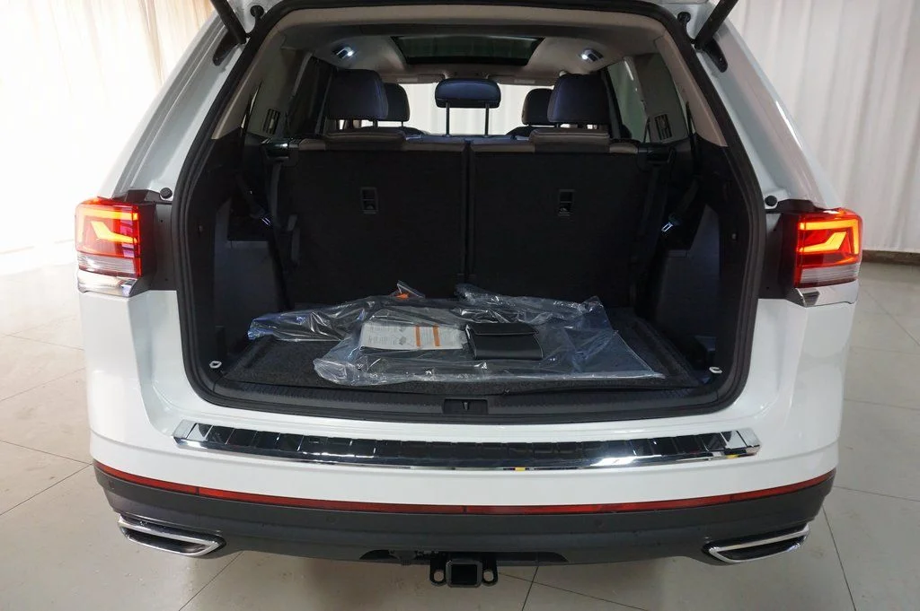 New 2026 Opal White Volkswagen 2.0T SEL image 34