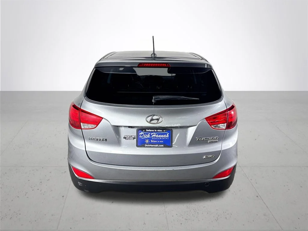 Used 2010 Gray Hyundai Limited image 7