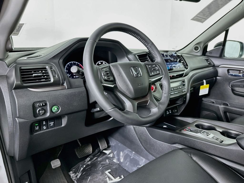 New 2026 Platinum White Pearl Honda RTL image 9