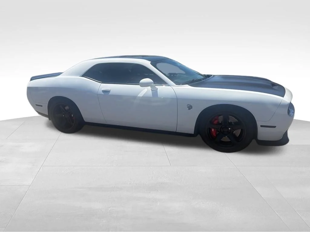 Used 2022 White Dodge SRT Hellcat image 4