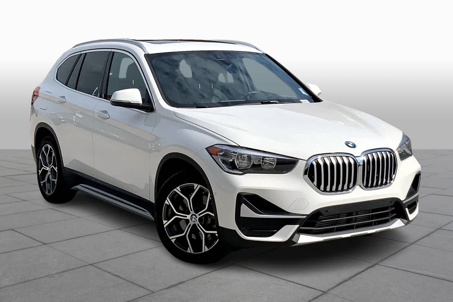 Used 2021 Alpine White BMW xDrive28i image 2