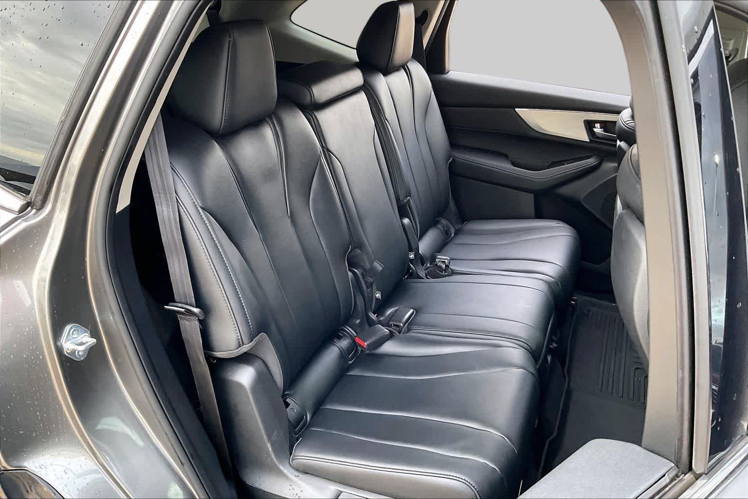 Used 2024 Liquid Carbon Metallic Acura  image 18