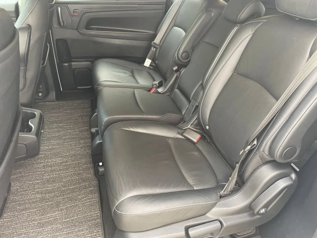 Used 2024 Platinum White Pearl Honda Touring image 22