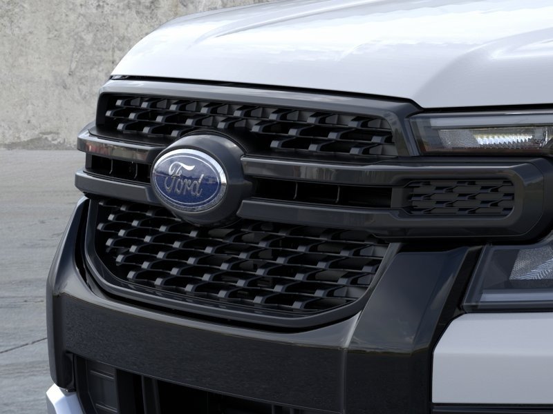 New 2026 Oxford White Ford XLT image 18