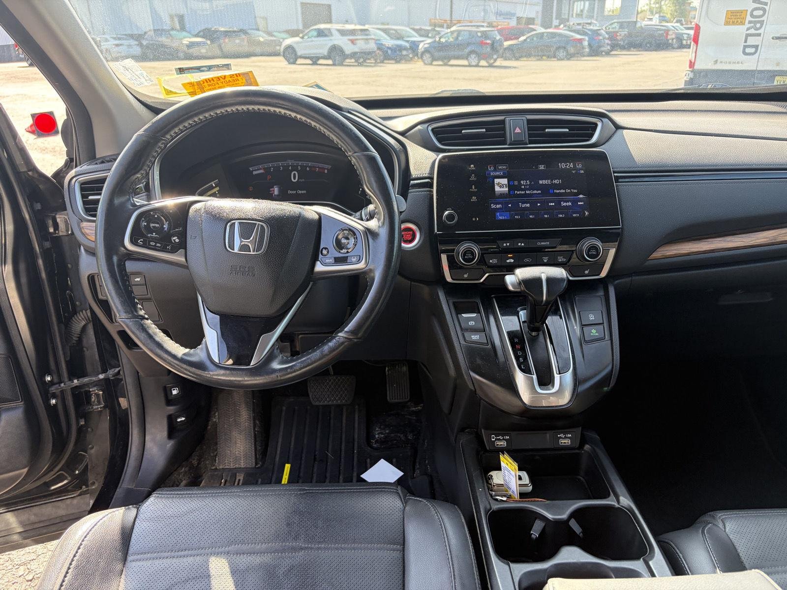 Used 2021  Honda EX-L image 2