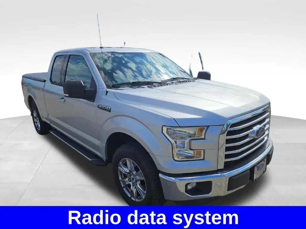 Used 2015 Ingot Silver Ford XLT image 5