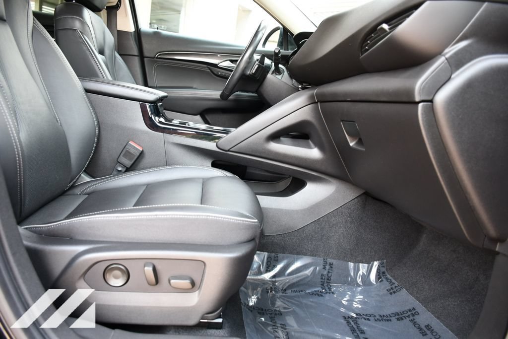 Used 2021 EBONY TWILIGHT METALLIC Buick Essence image 28