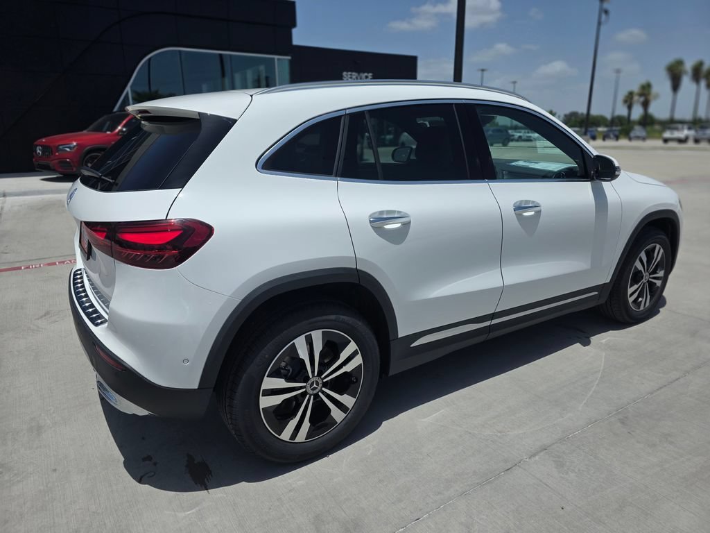 New 2026 Polar White Mercedes-Benz GLA 250 image 38