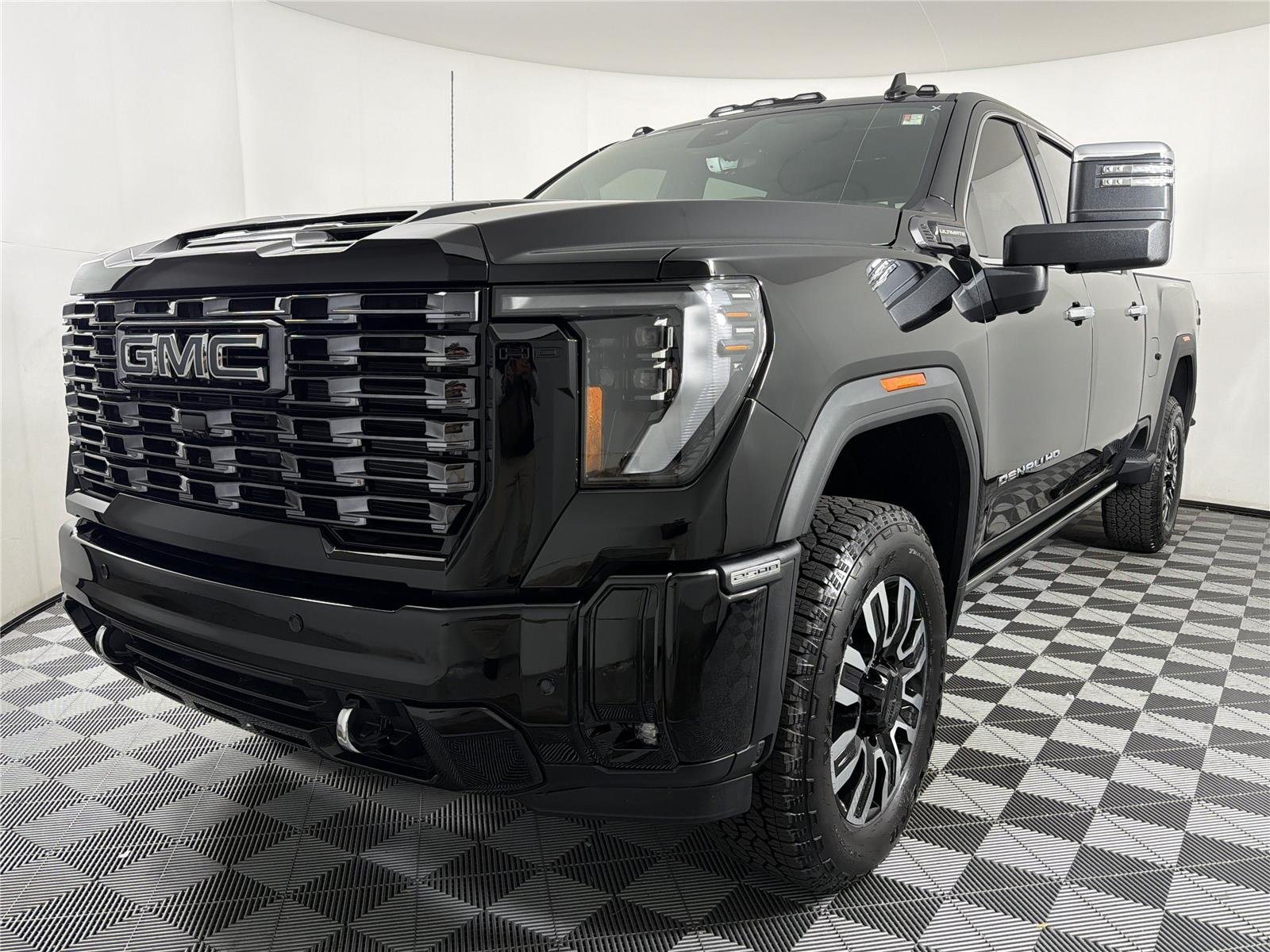 New 2026 Onyx Black GMC Denali Ultimate image 3