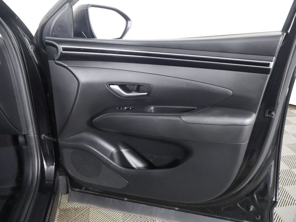 Used 2023 Black Hyundai SEL image 23