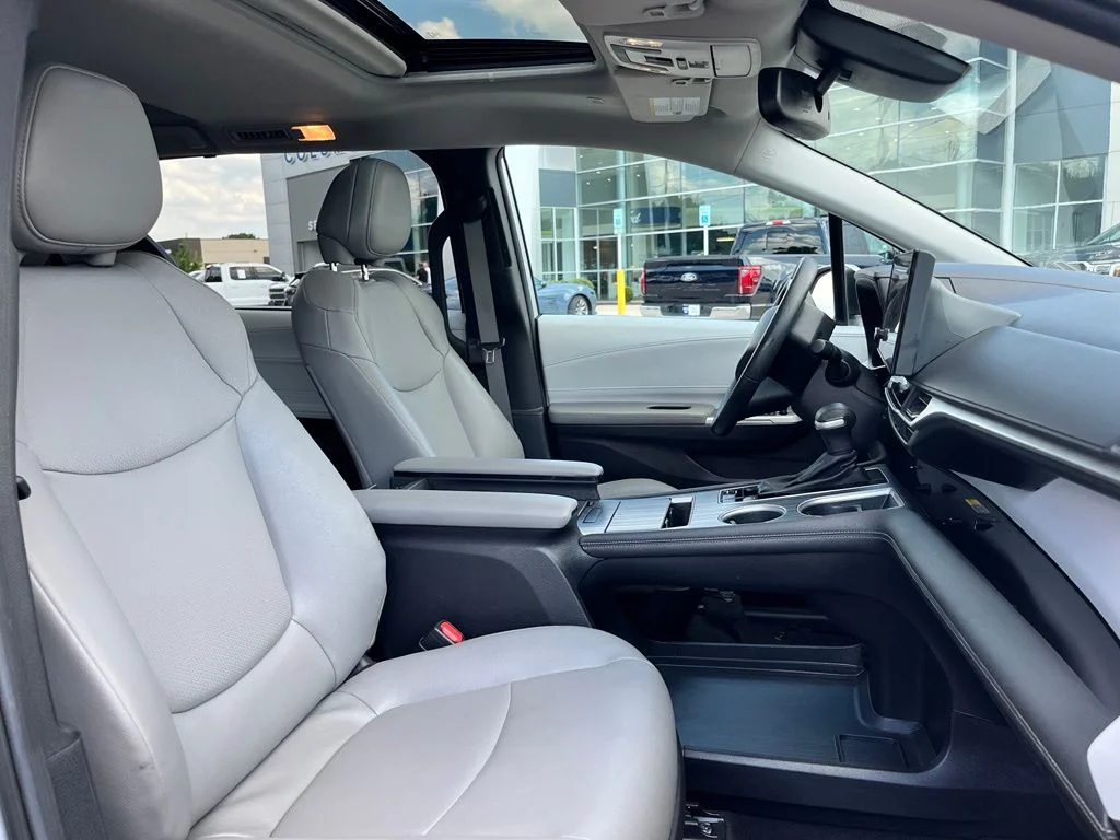 Used 2025 Silver Toyota XLE image 7