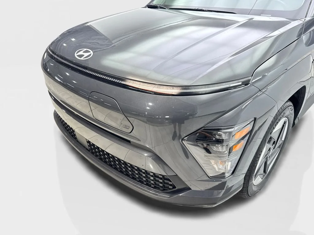 Used 2024 Gray Hyundai SEL image 16