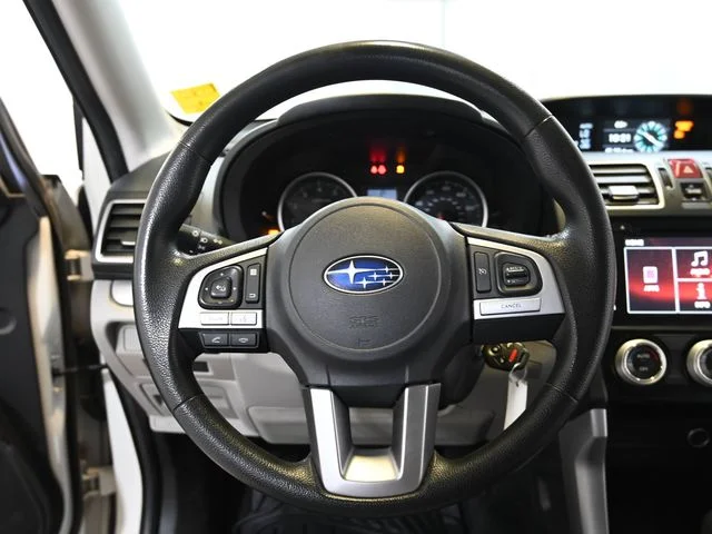 Used 2017 White Subaru 2.5i Premium image 4