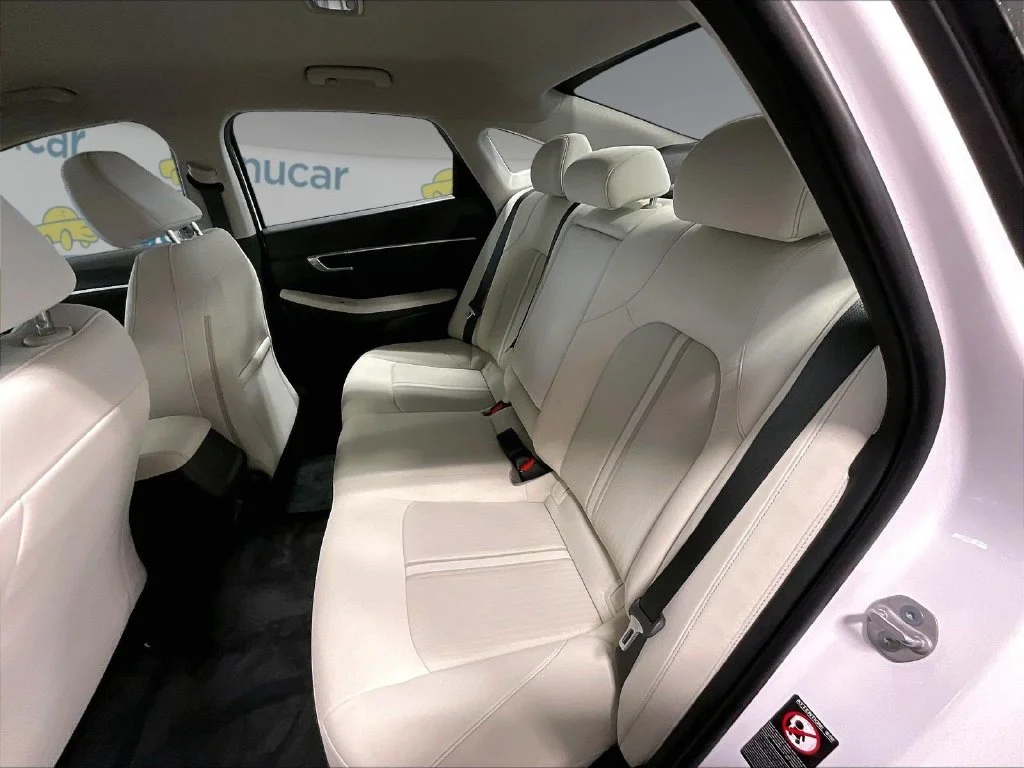 Certified Used 2023 White Hyundai SEL image 15