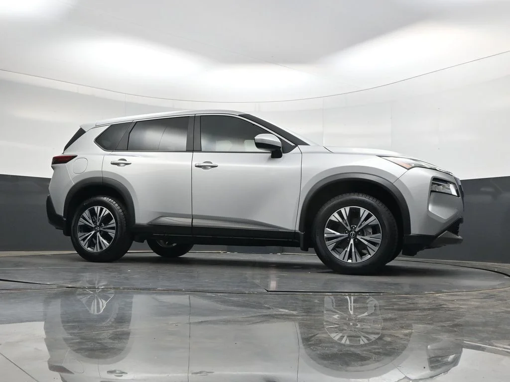 Used 2023 Silver Nissan SV image 44