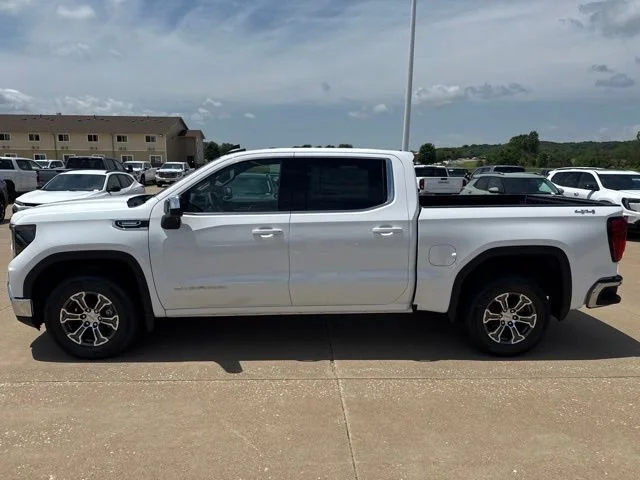 2026 GMC Sierra 1500 SLE - Photo 6