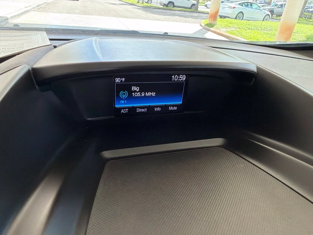 Used 2014 White Ford SE image 9