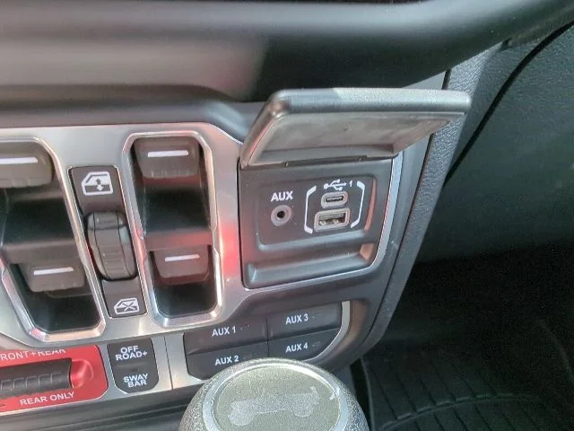 Used 2021 Black Jeep Unlimited Rubicon image 19