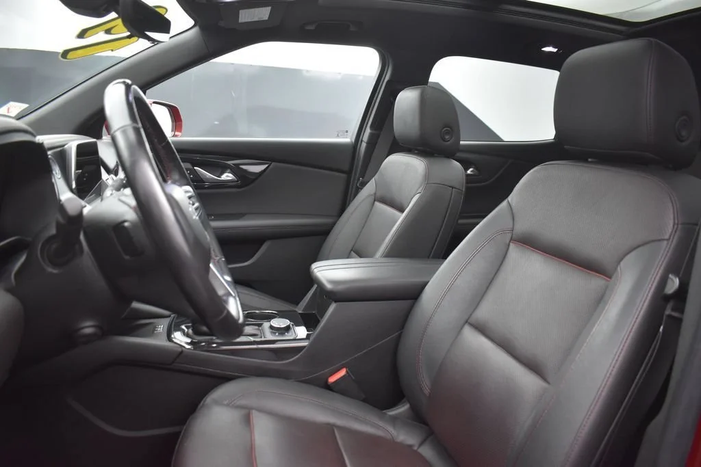 Used 2019 CAJUN RED TINTCOAT Chevrolet RS image 12
