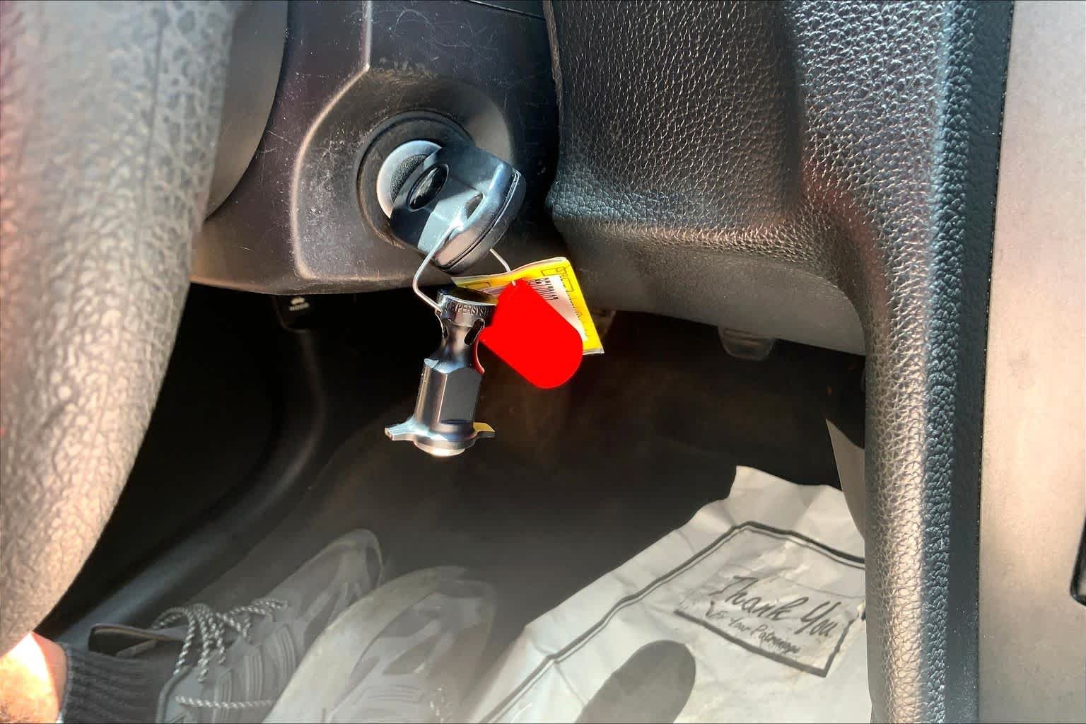 Used 2011 Sterling Gray Clearcoat Metallic Ford V6 image 12