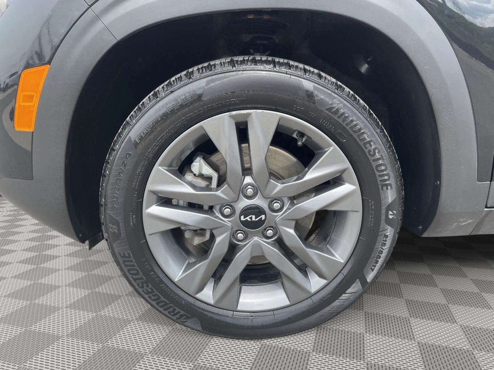 Used 2022 Cherry Black Kia LX image 19