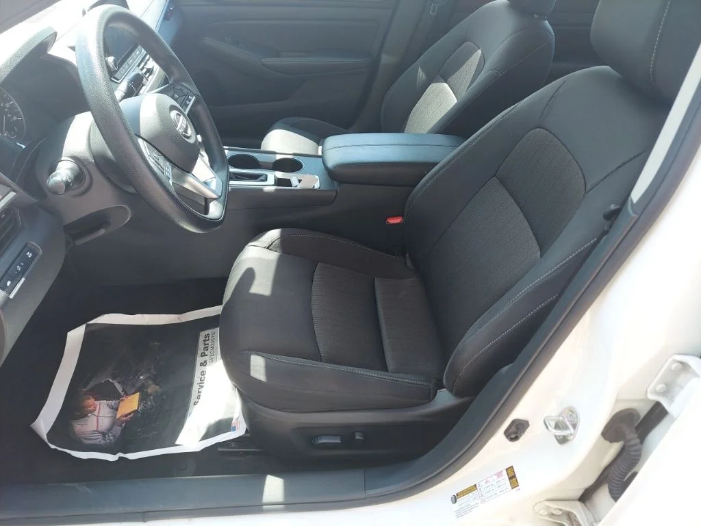 Certified Used 2025 White Nissan 2.5 SV image 17