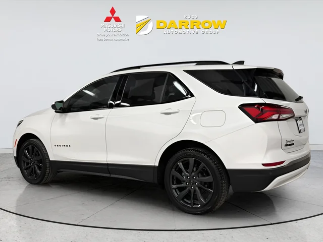 Used 2022 White Chevrolet RS image 3