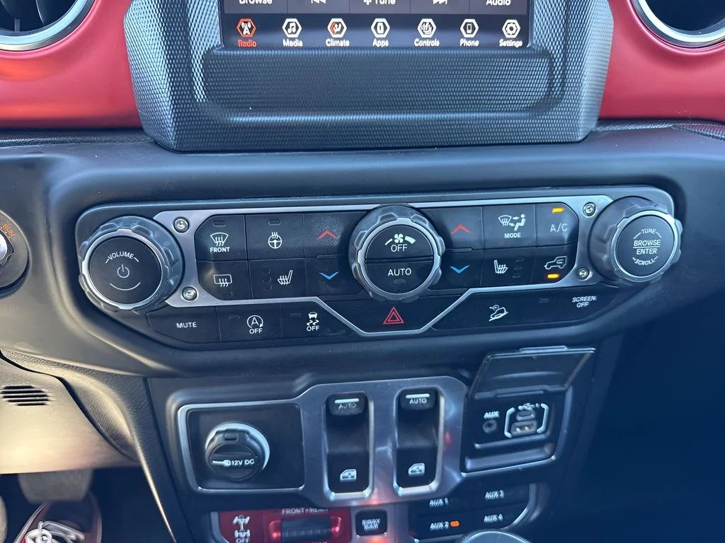 Used 2018 Black Jeep Rubicon image 16