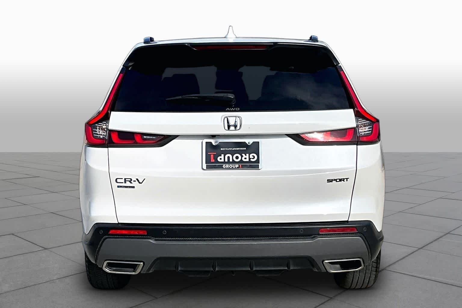 Certified Used 2025 Platinum White Pearl Honda Sport-L image 4