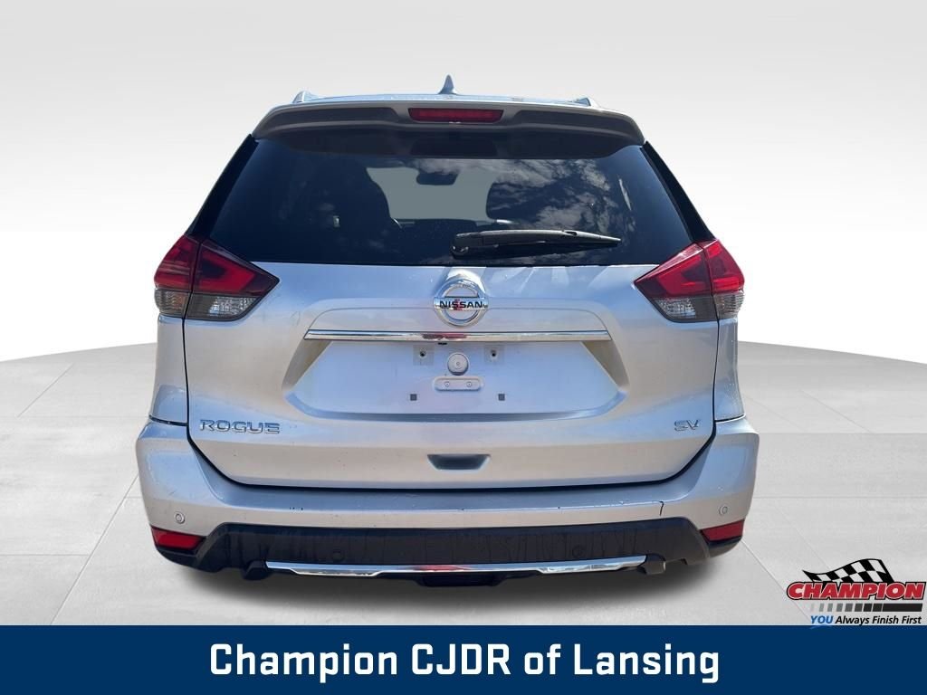 Used 2019 Brilliant Silver Metallic Nissan SV image 7