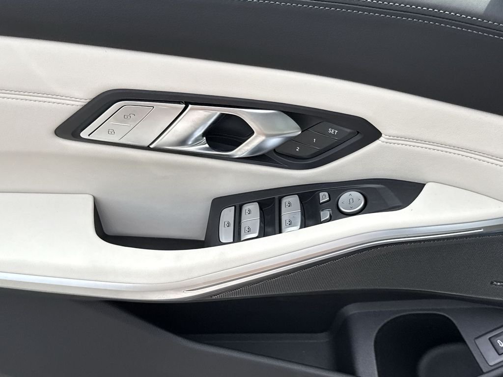 New 2027 Special Order Color BMW Competition image 13