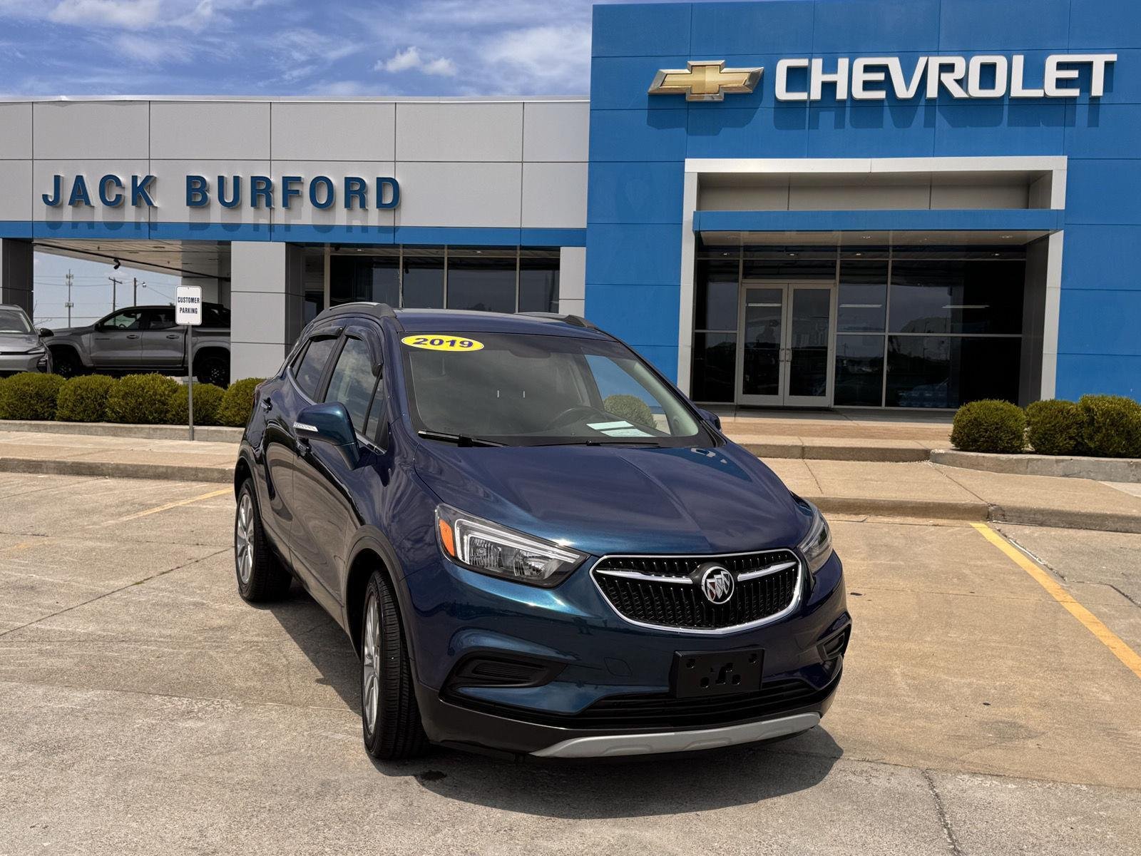 2019 Buick Encore Preferred's photo