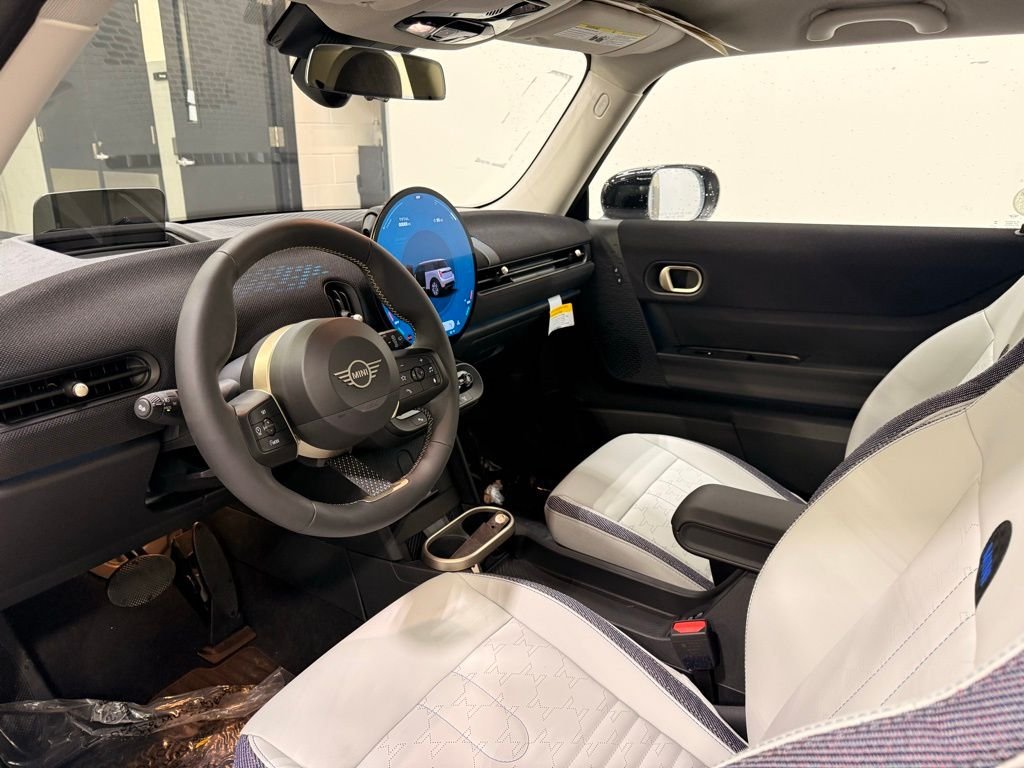 2025 MINI Hardtop 2 Door Base - Photo 11