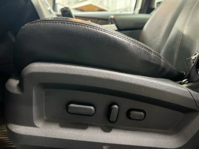 Used 2013 Gray Ford SEL image 17