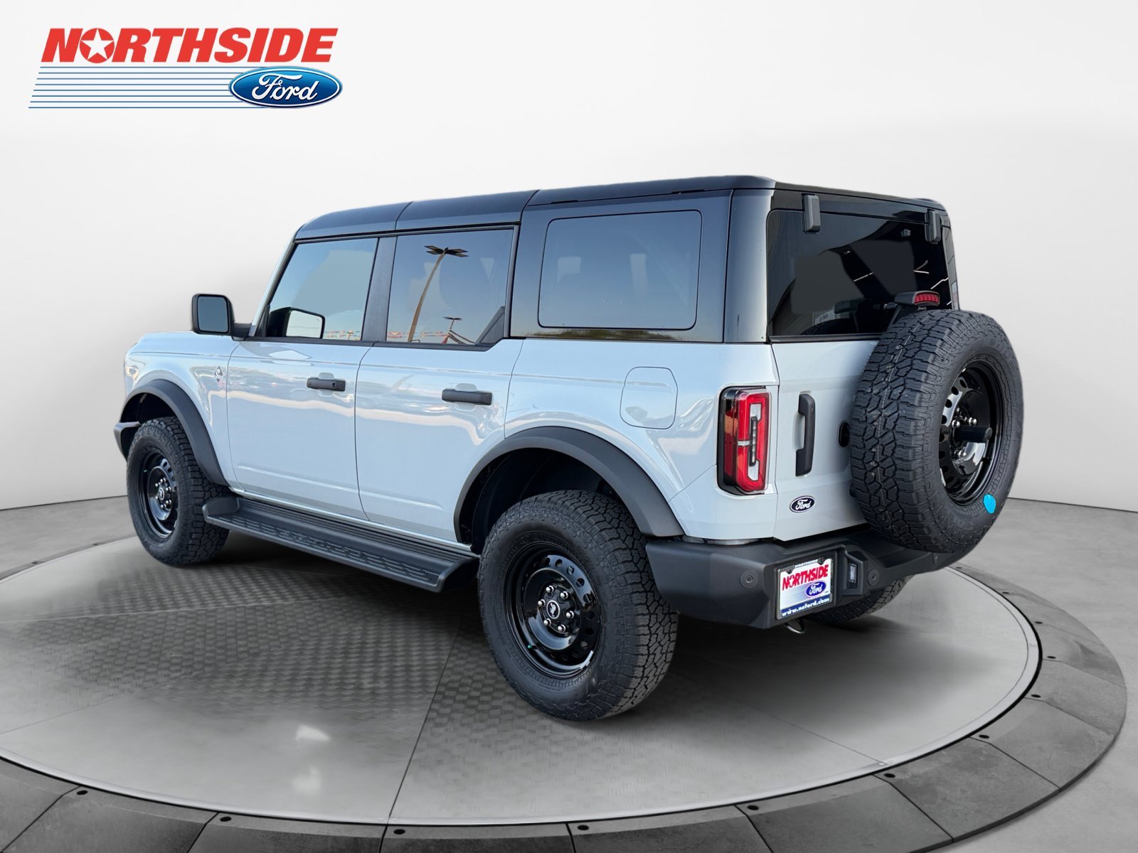 New 2026 Avalanche Gray Ford Outer Banks image 5