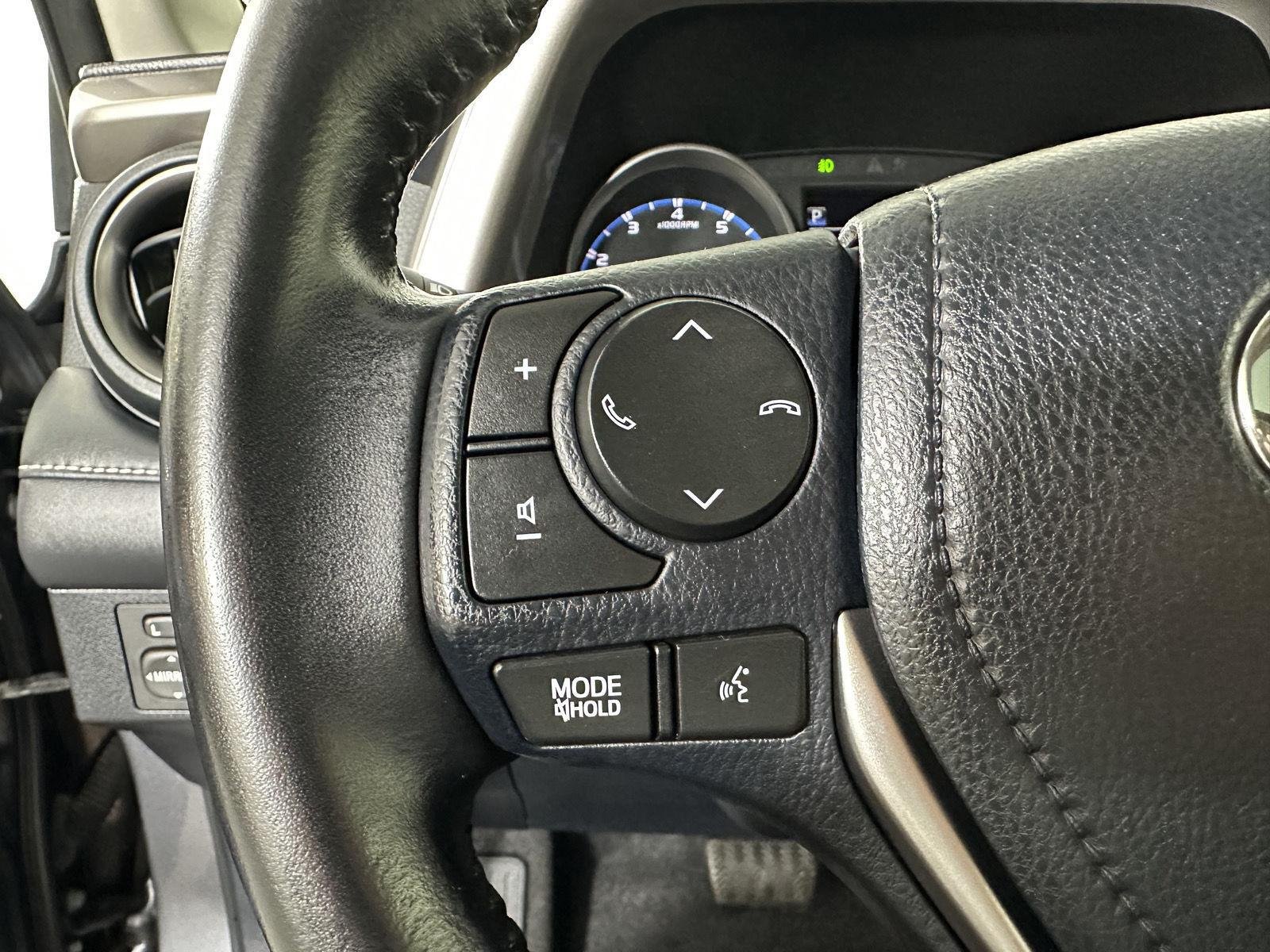 Used 2018 Magnetic Gray Metallic Toyota XLE image 26