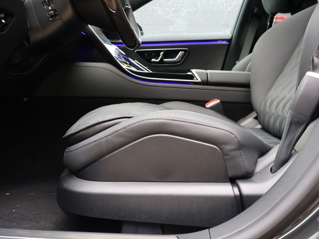 New 2026 Graphite Grey Metallic Mercedes-Benz S 580 image 38