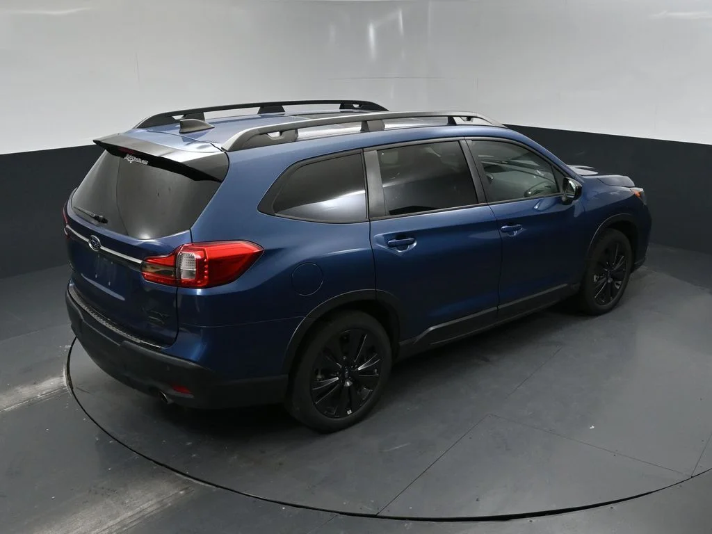 Used 2022 Blue Subaru Onyx Edition image 16