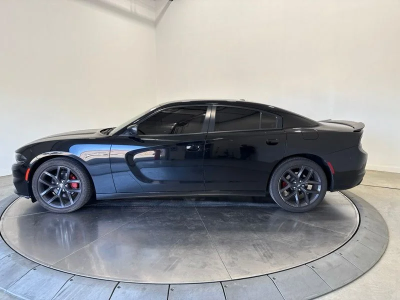 Used 2021 Black Dodge SXT image 4
