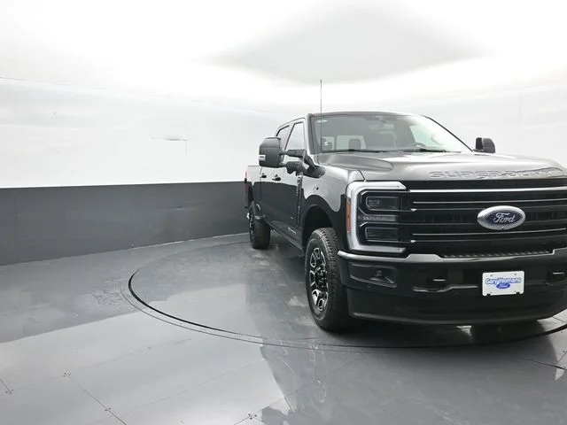 New 2026 Black Ford Platinum image 2