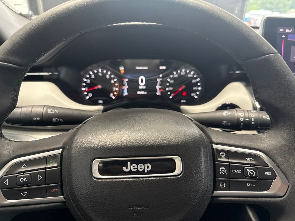 Used 2023 White Jeep Limited image 18