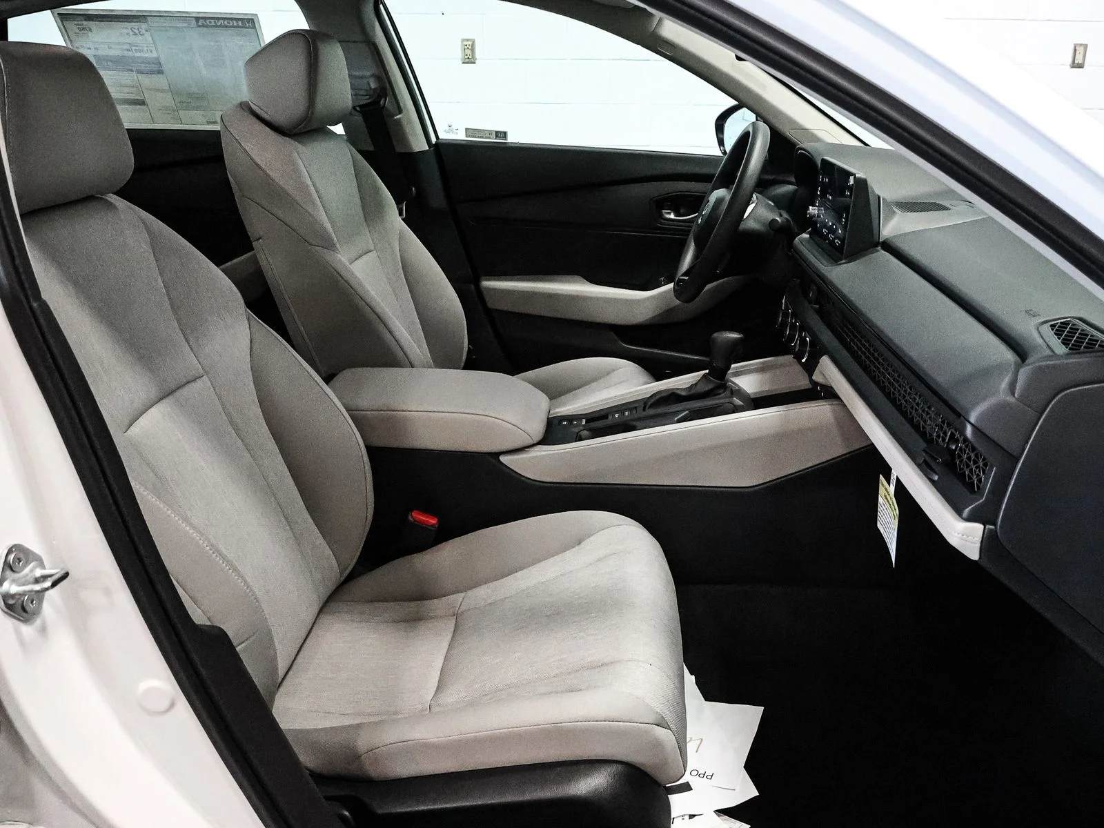 New 2026 Platinum White Pearl Honda LX image 21