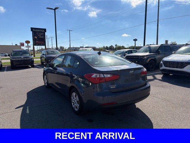 Used 2016 Blue Kia LX image 18