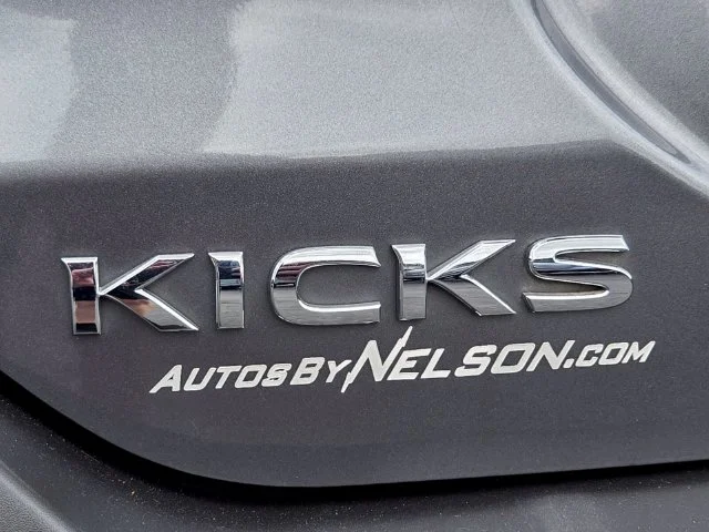 Used 2020 Gray Nissan S image 16